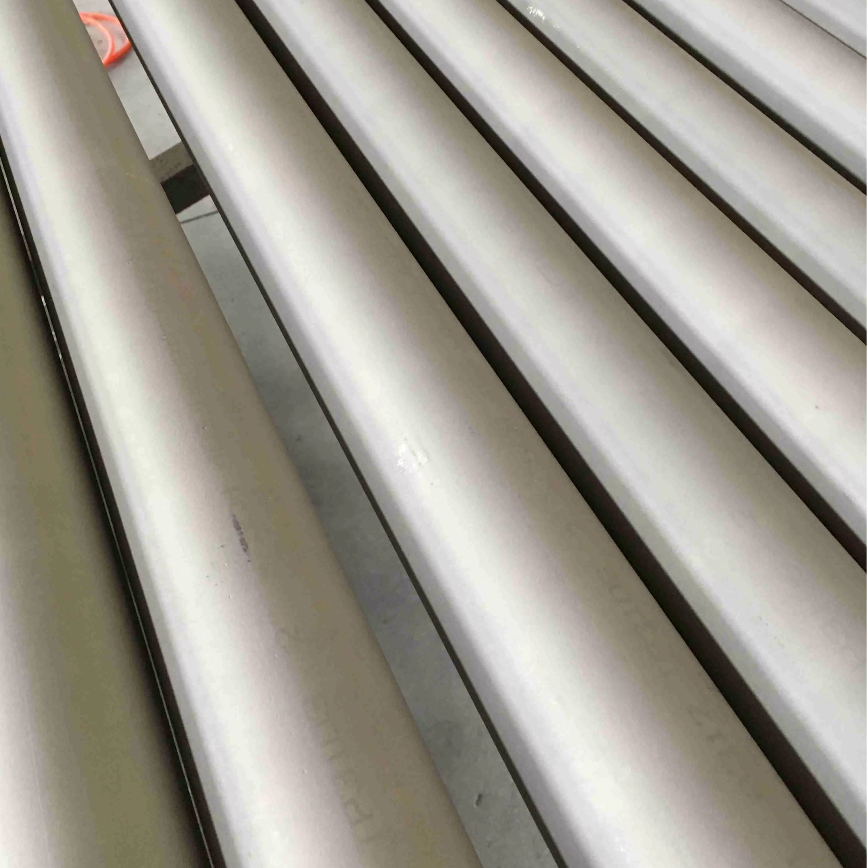Resistente abrasivo personalizado Inconel 718 N07718 Industria ambiental de tubo de aleación de níquel sin costuras