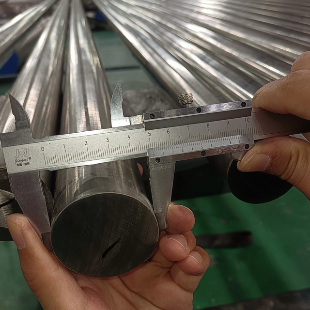 Barra redonda de acero forjado de aleación resistente a la aleación resistente a la aleación resistente a la corrosión C22